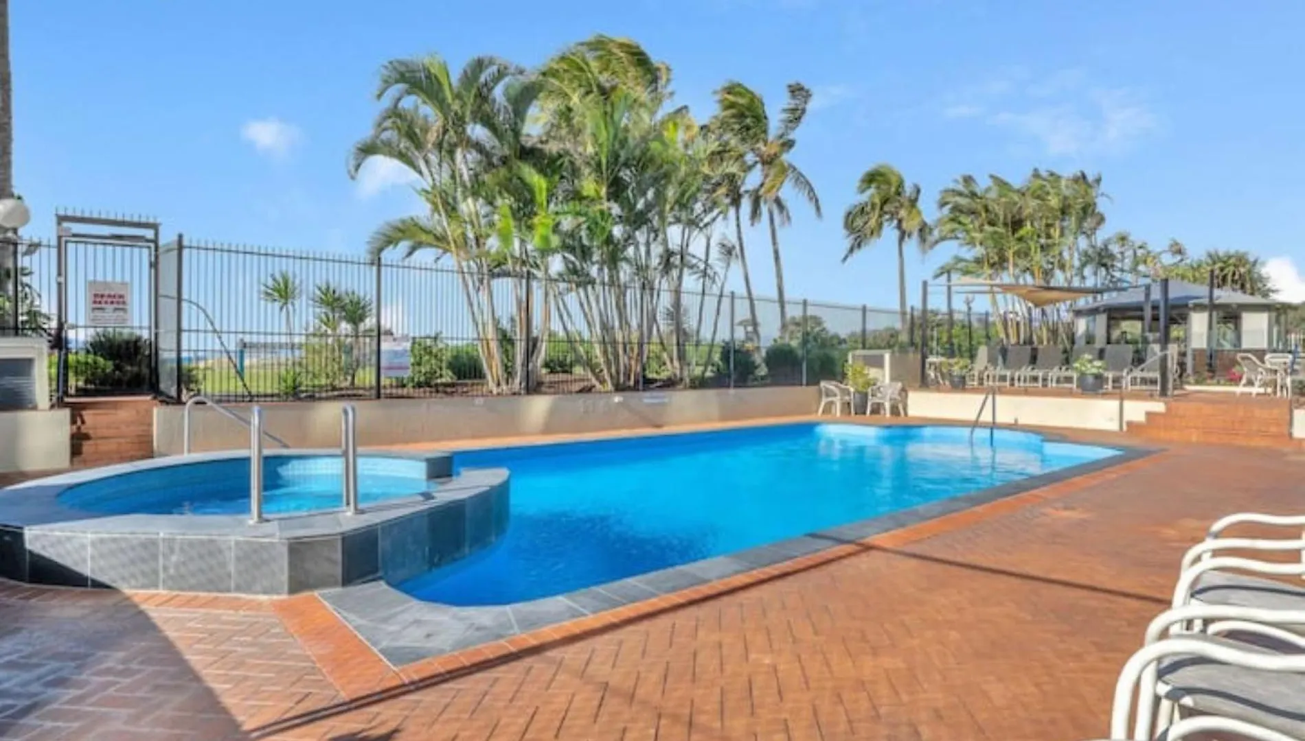 Ocean Front Escape On Palm Beach Gold Coast