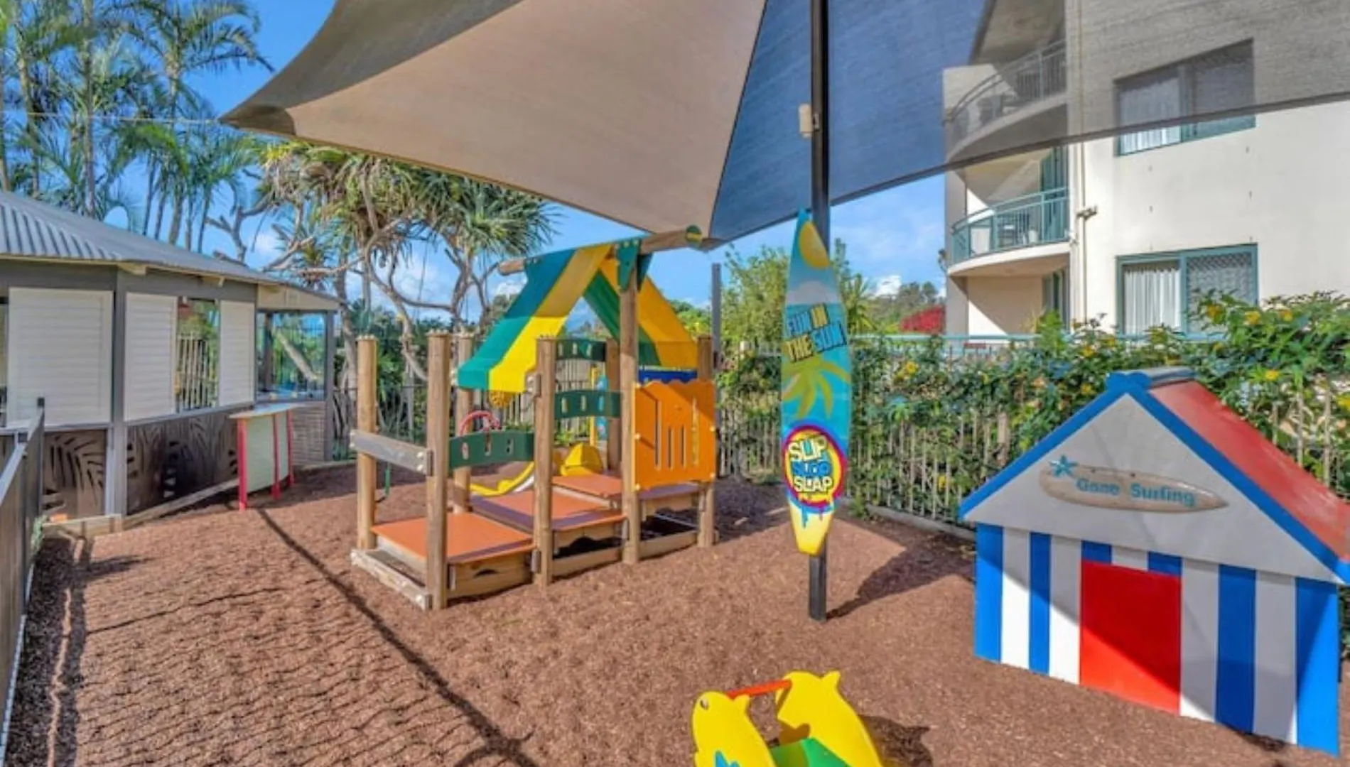 גולד קוסט Ocean Front Escape On Palm Beach אוסטרליה